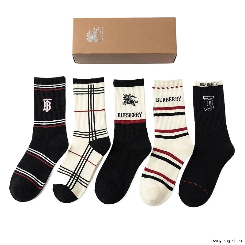 Burberry Classic Checkered British Style Socks