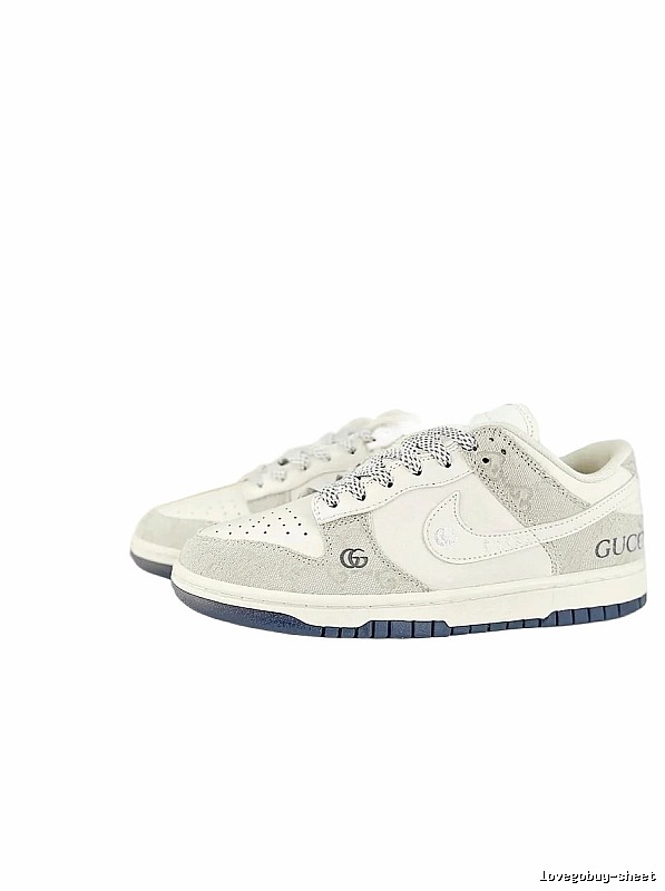 Nike Dunk Co-branded White and Grey Sports Shoes